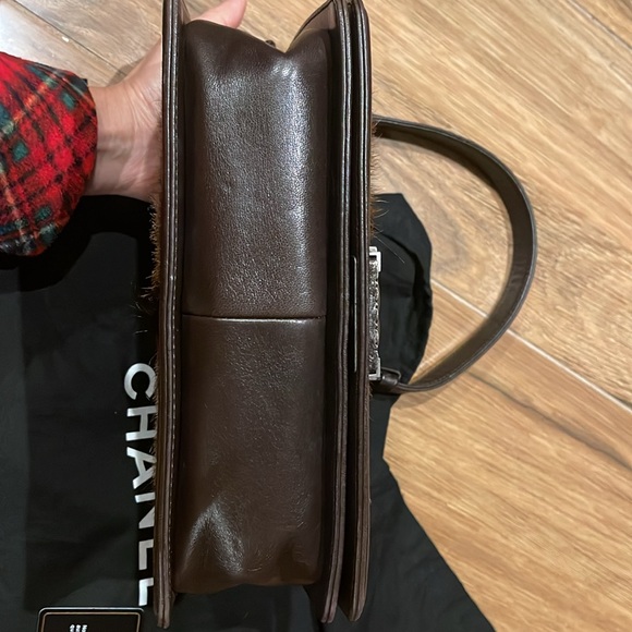 Hardly used Chanel Paris-Edinburgh Celtic Goat Fur Medium Boy Bag - Picture 5 of 17